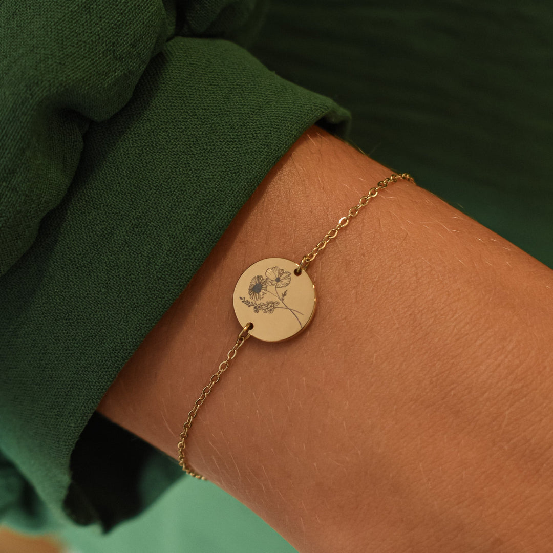 Pulseira de moedas com 3 flores do nascimento
