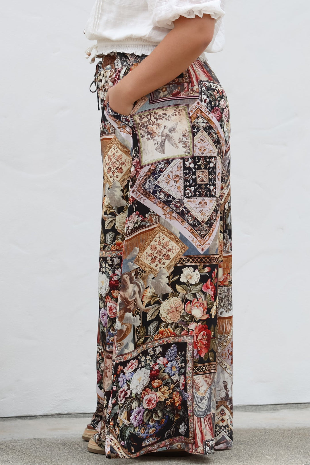 Calças Charli - Calças de cintura alta e perna larga com estampado Elaine