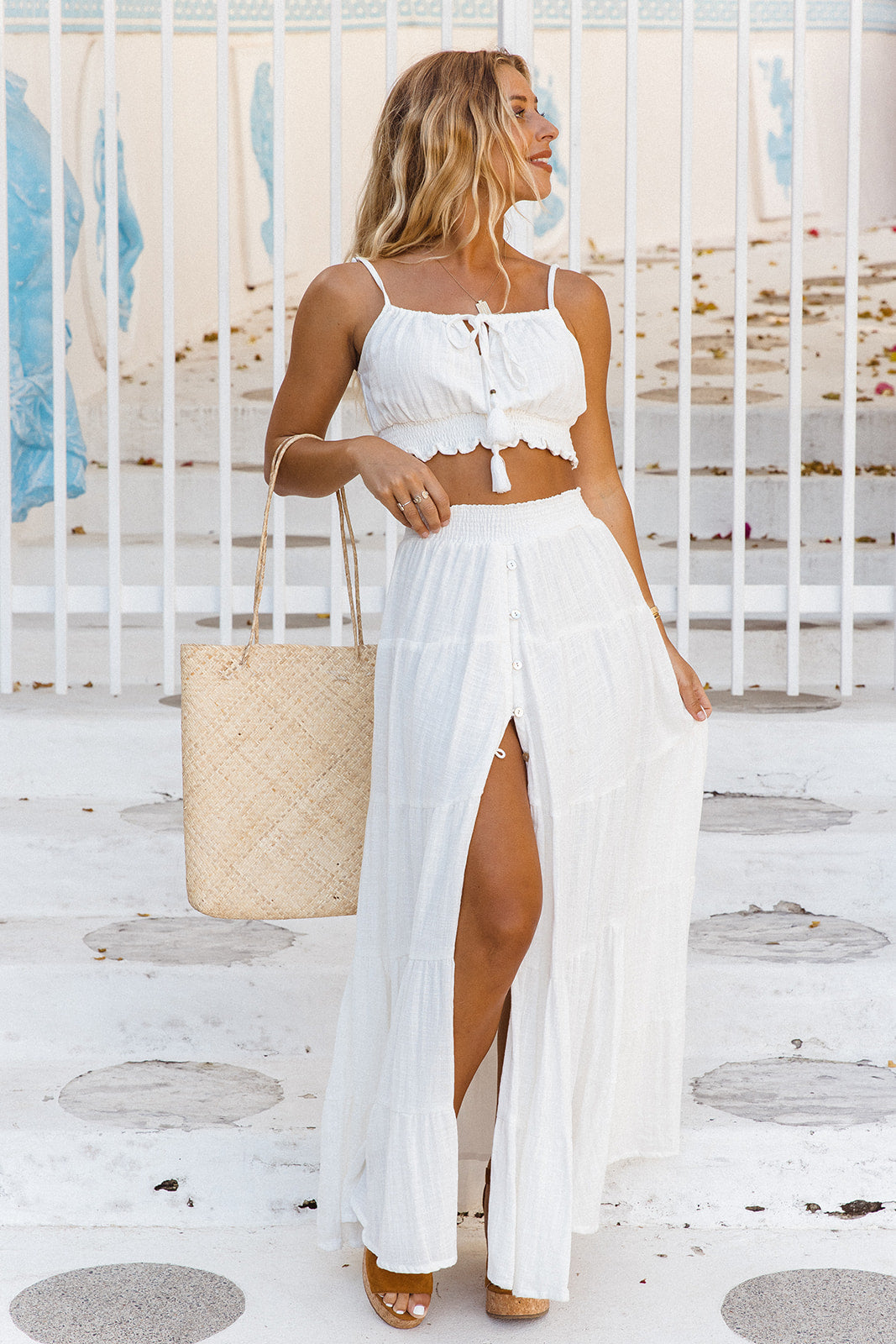 Saia Maxi Flora Shell Deluxe - Branca (Forrada por dentro)