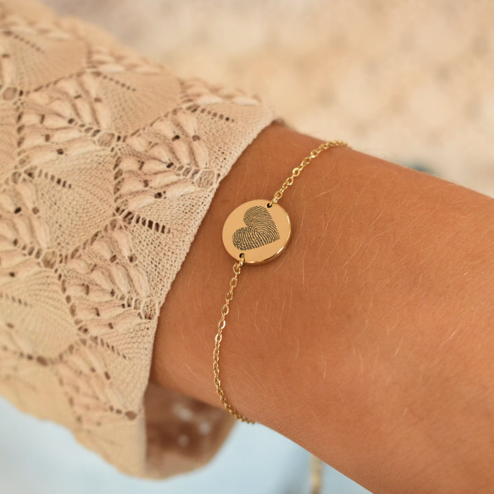 Pulseira com impressão digital em forma de coração